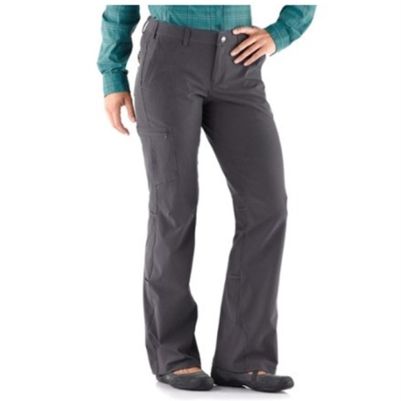 REI Pants - REI womens green sahara  hiking pants women 16